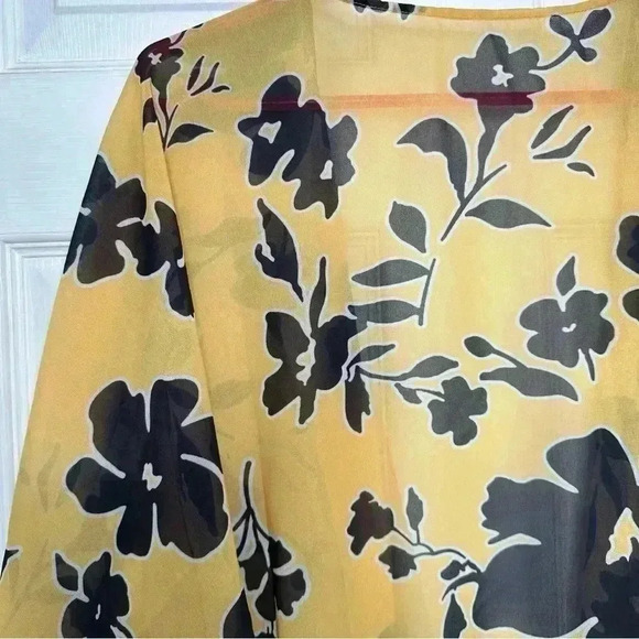 Kimono Sheer  Floral Yellow & Black Size MED/L - Picture 13 of 16